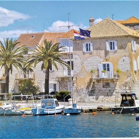 Apartments Marko Sutivan Insel Brac Exterior foto