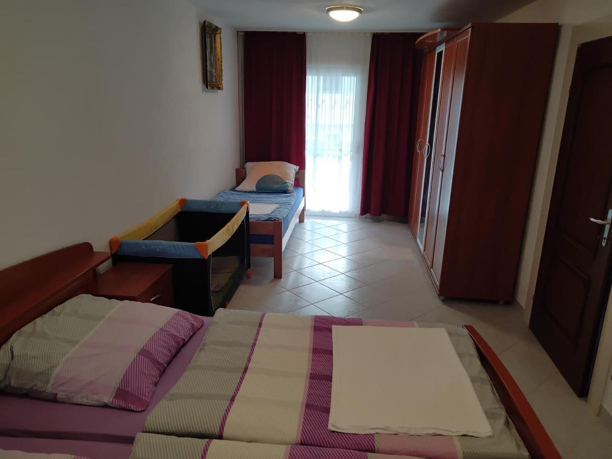 Apartments Marko Sutivan Insel Brac Exterior foto
