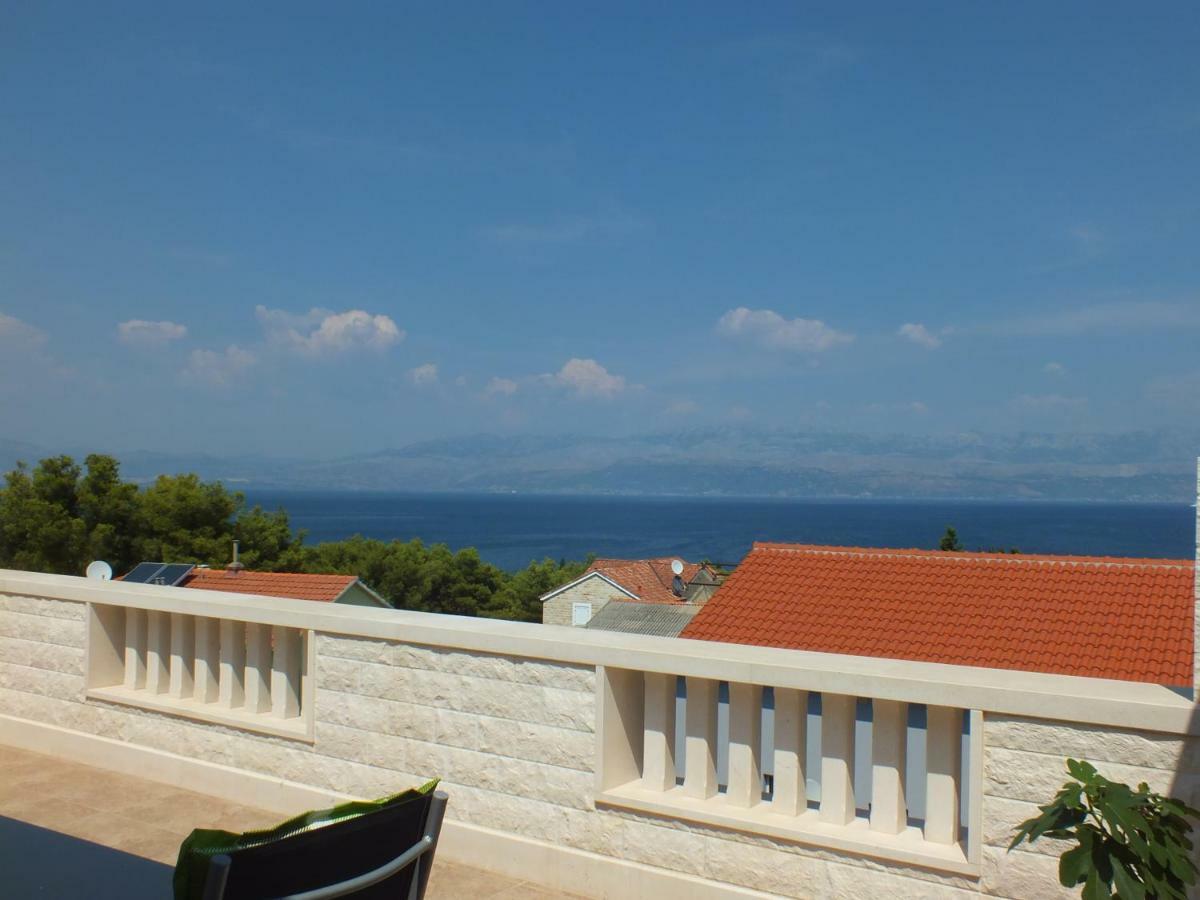 Apartments Marko Sutivan Insel Brac Exterior foto