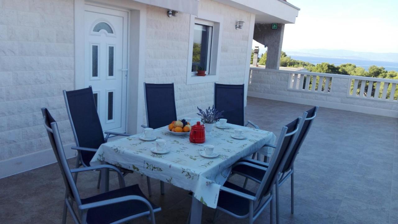 Apartments Marko Sutivan Insel Brac Exterior foto